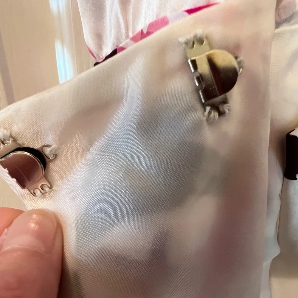 Stunning Chloe Dao (Project Runway winner) size 2 halter top, pink bird print - Picture 4 of 5